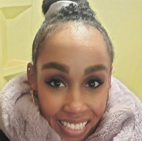 Meet your Posher, Kailoni - Picture 4 of 6